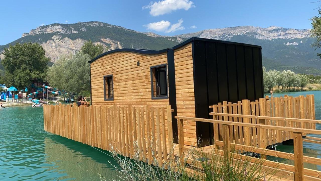 Camping Le Lac Bleu Hotel Châtillon-en-Diois Exterior photo